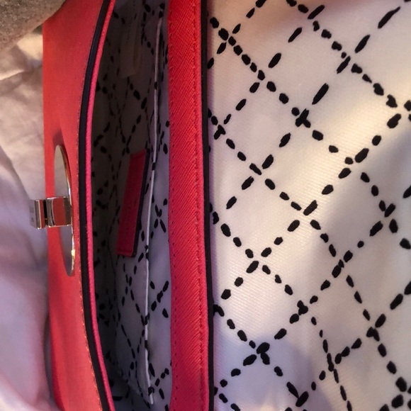 purses - Picture 4 of 4